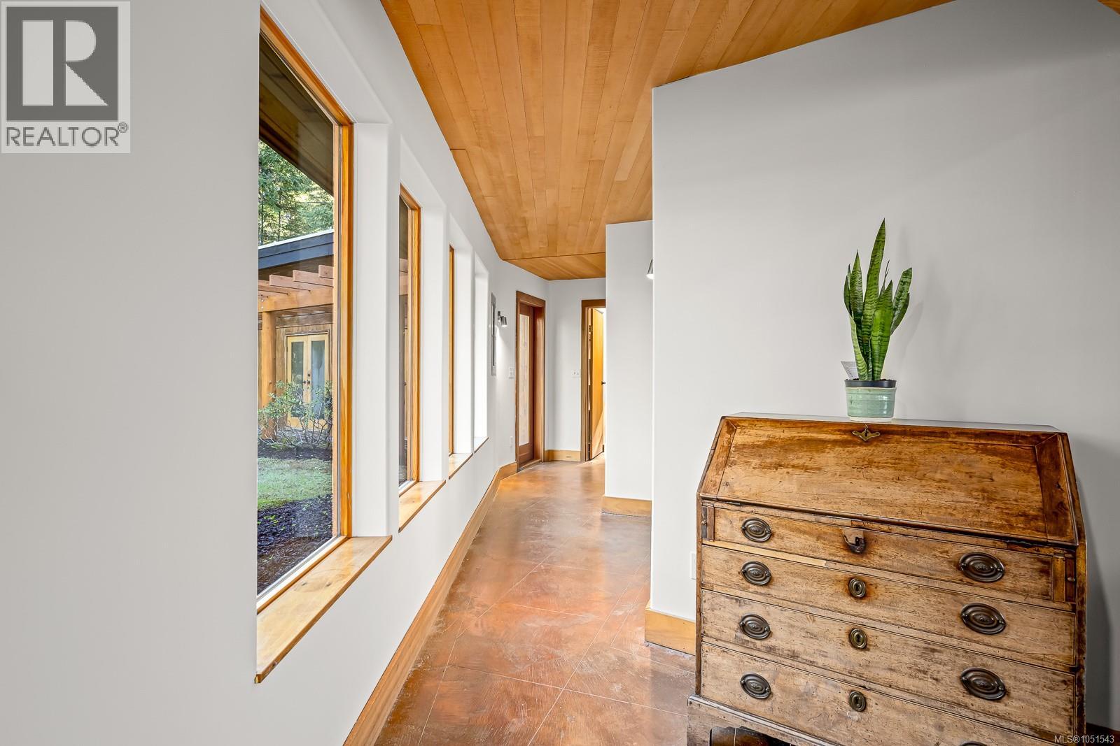 6161 Lacon Rd, Denman Island, British Columbia