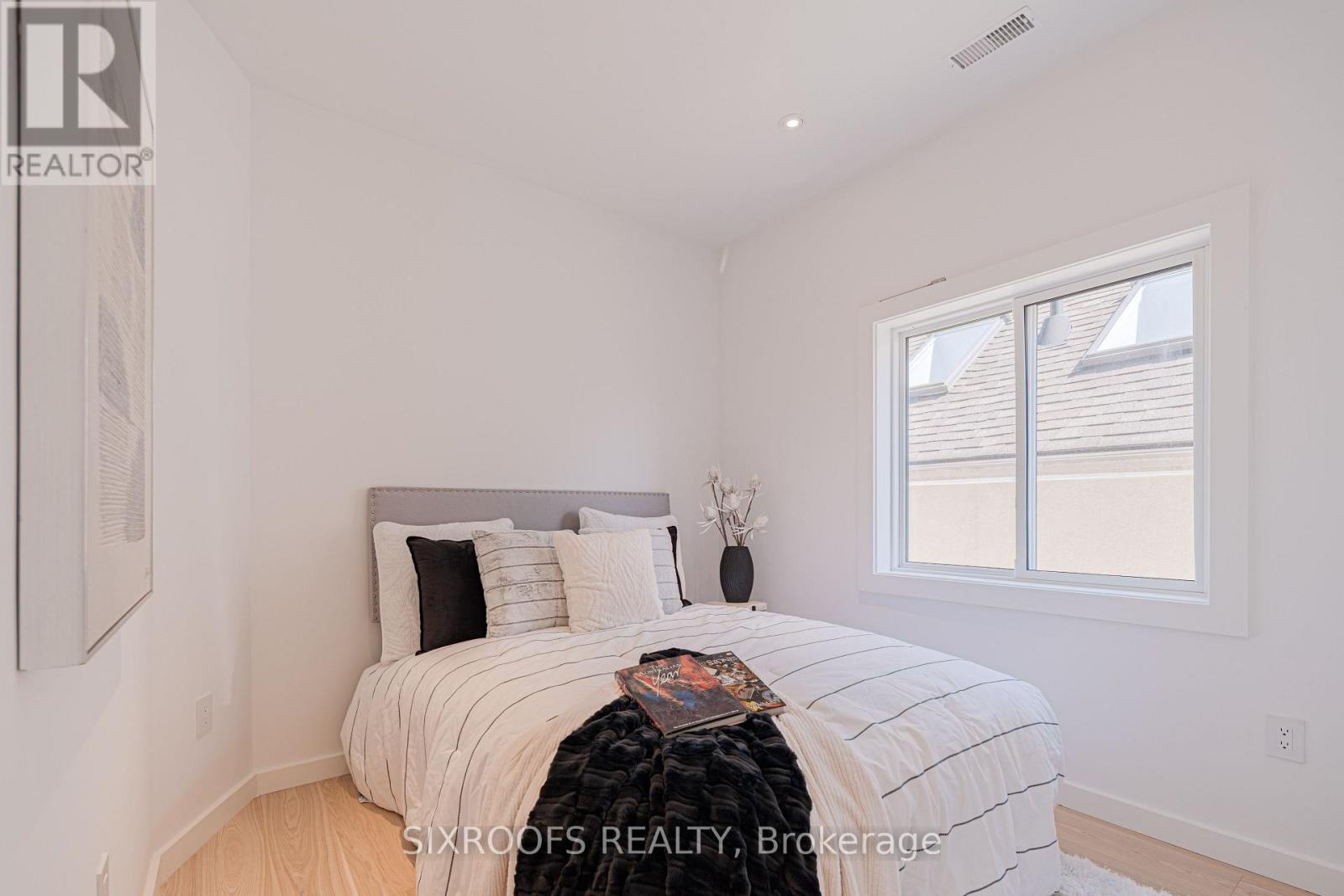 40 Morningside Avenue, Toronto (high Park-swansea), Ontario