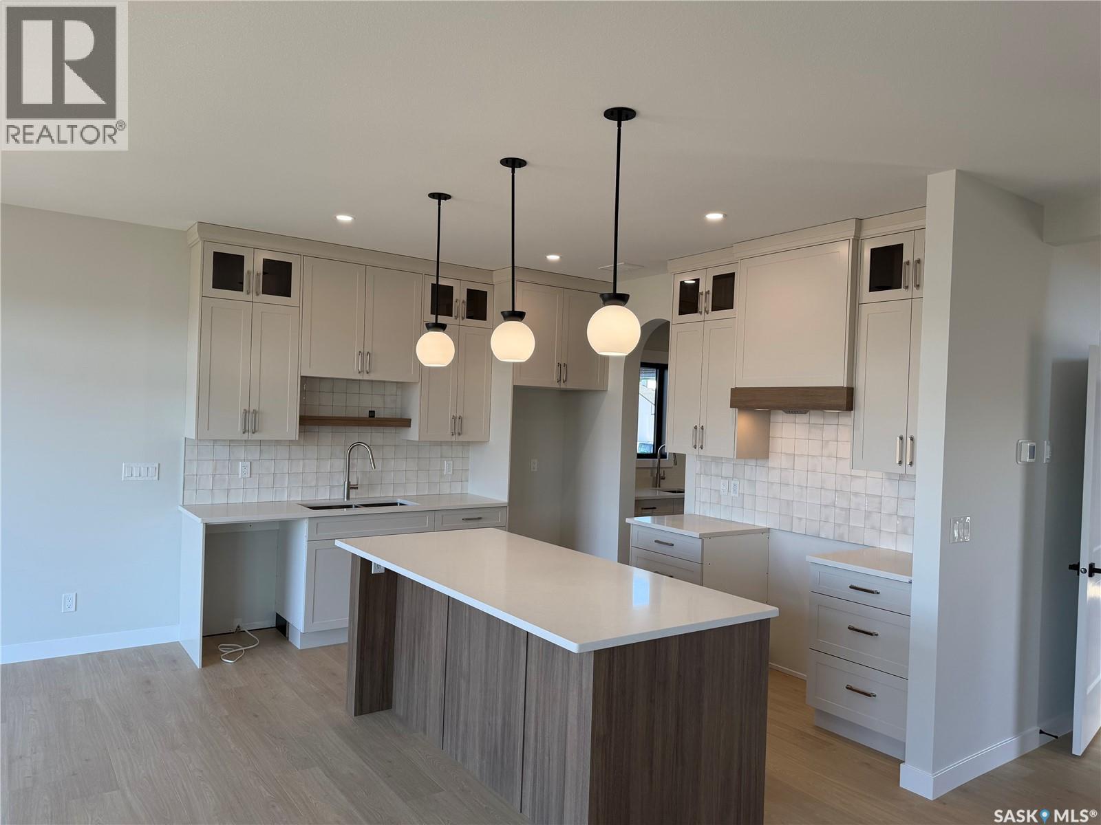 310 Traeger Manor, Saskatoon, Saskatchewan