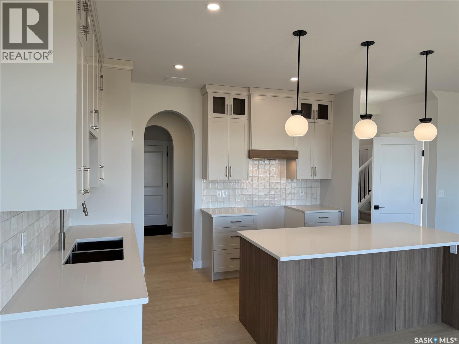 310 Traeger Manor, Saskatoon, Saskatchewan