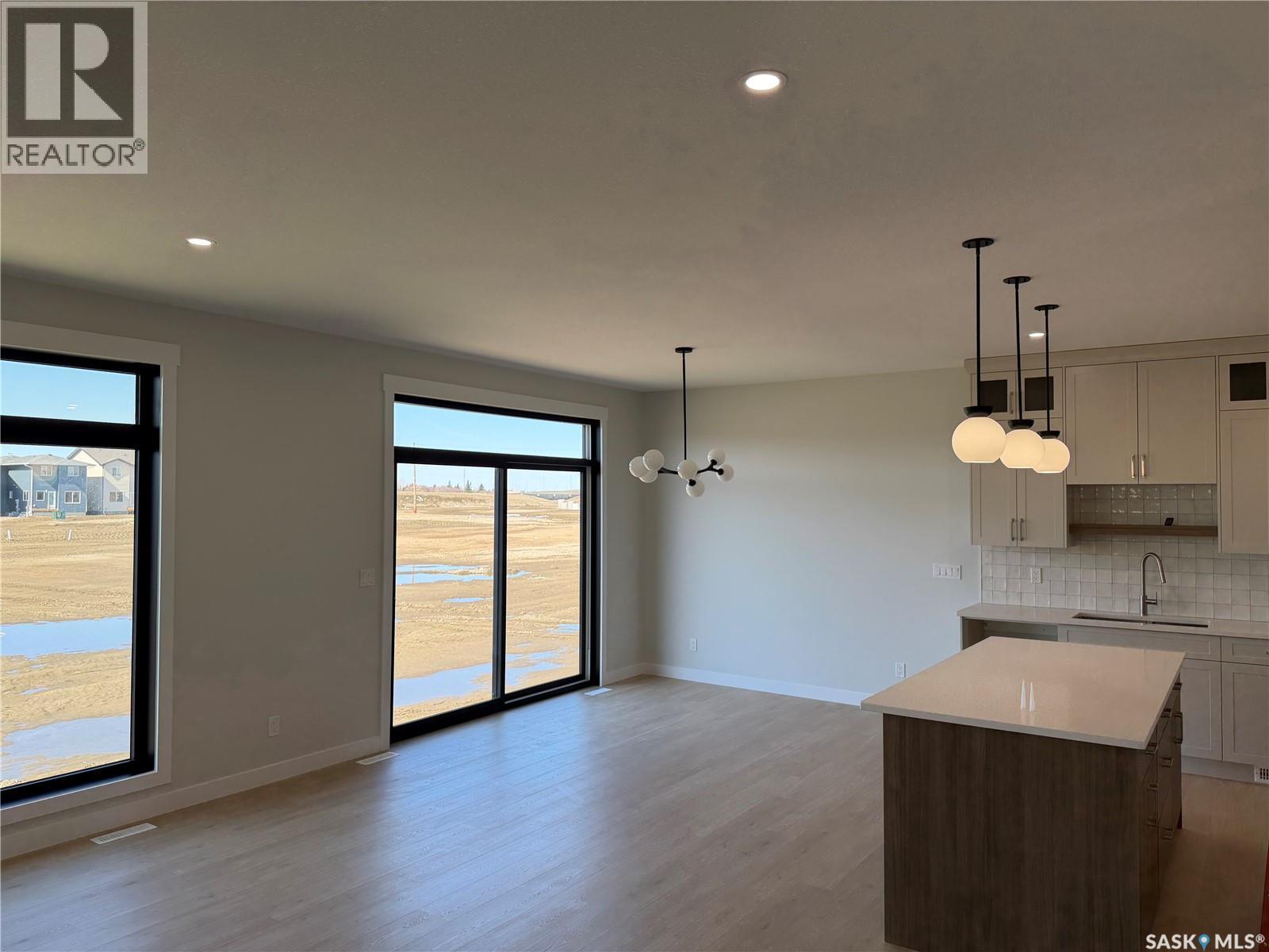 310 Traeger Manor, Saskatoon, Saskatchewan