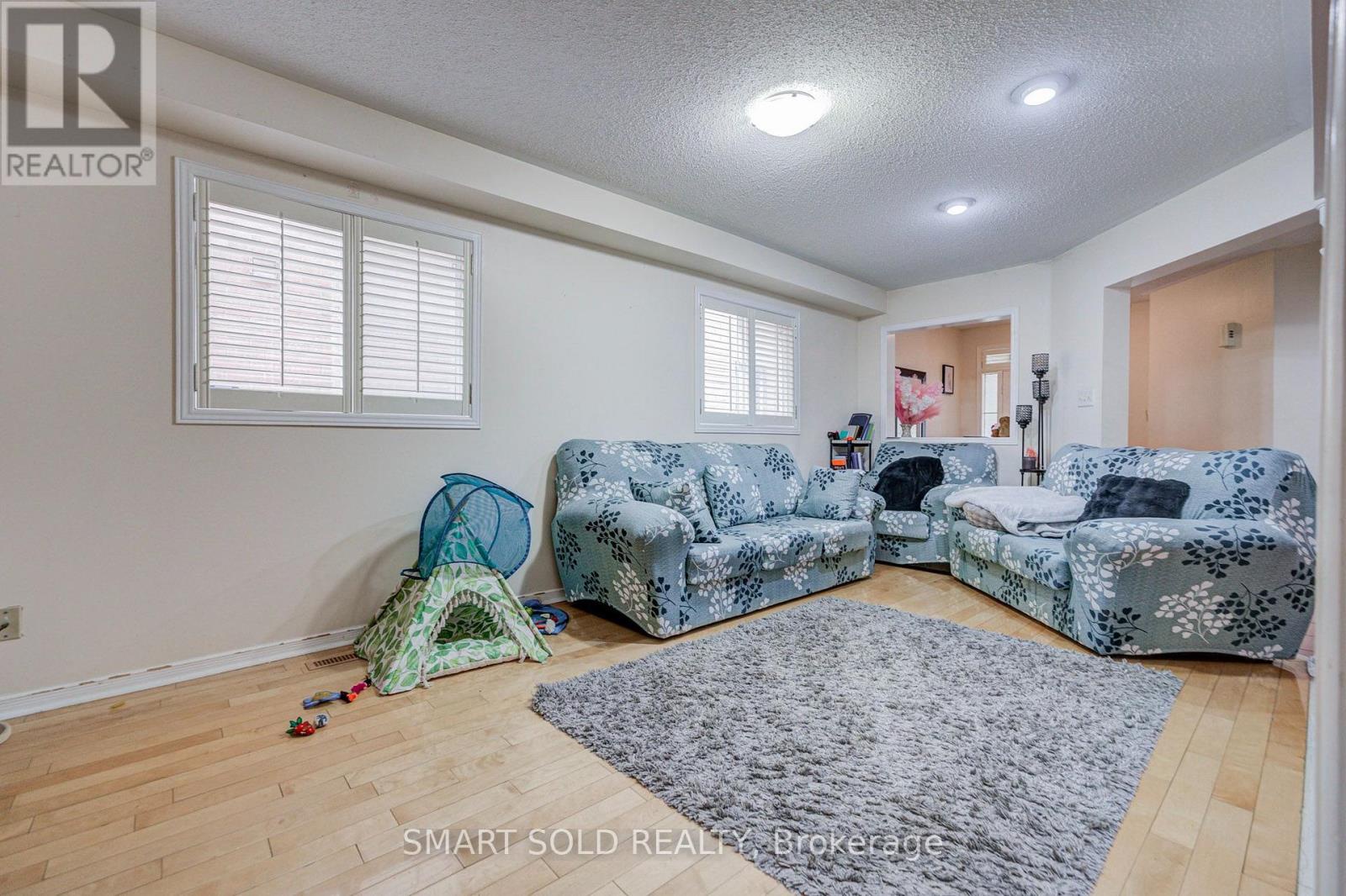 68 Harmony Road, Vaughan (patterson), Ontario