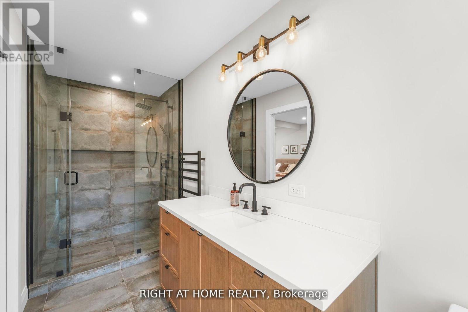 17083 Warden Avenue, Whitchurch-stouffville, Ontario