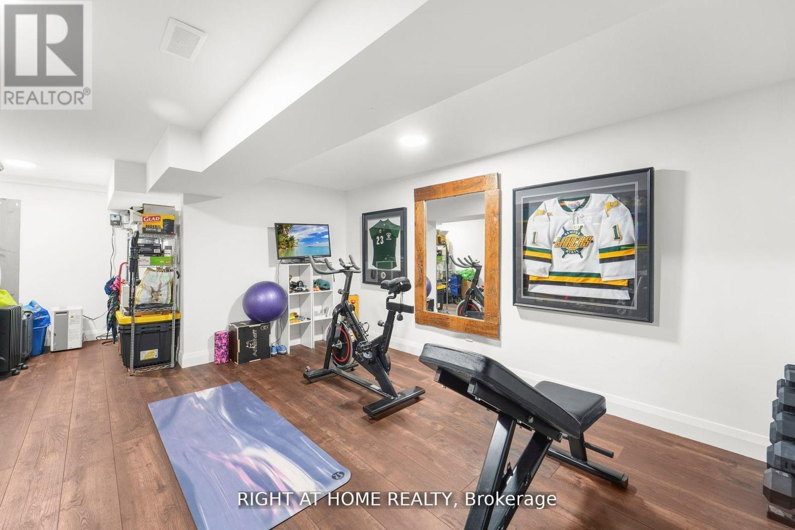 17083 Warden Avenue, Whitchurch-stouffville, Ontario
