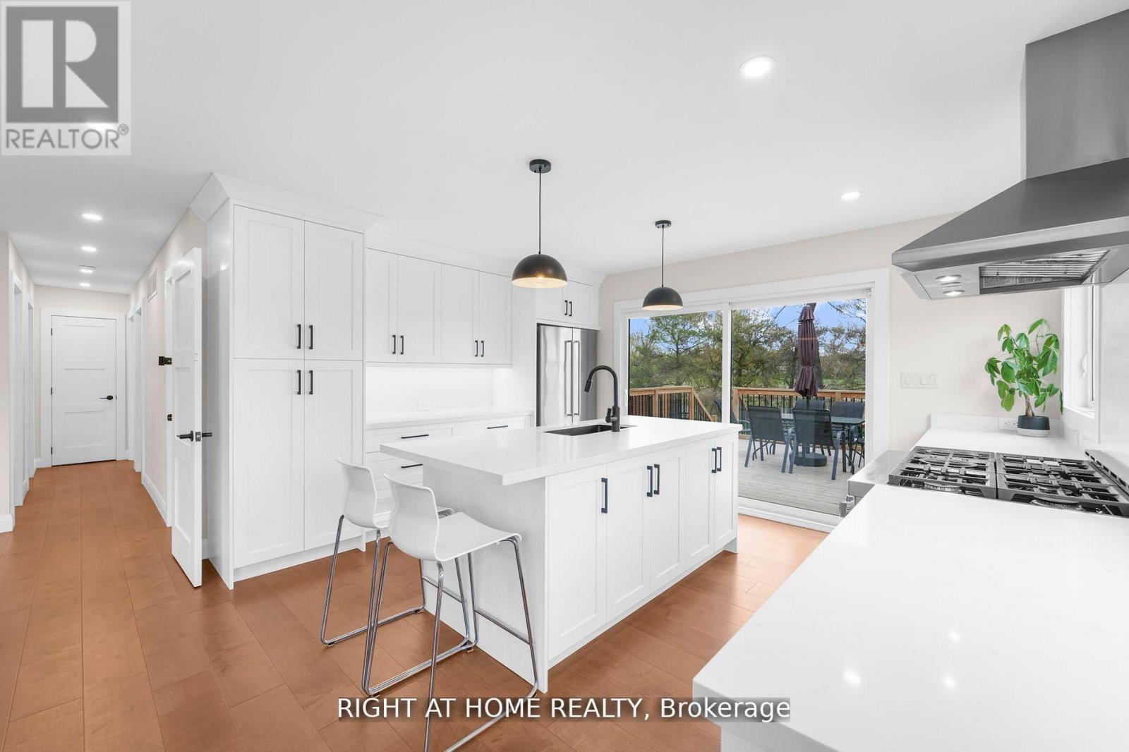 17083 Warden Avenue, Whitchurch-stouffville, Ontario