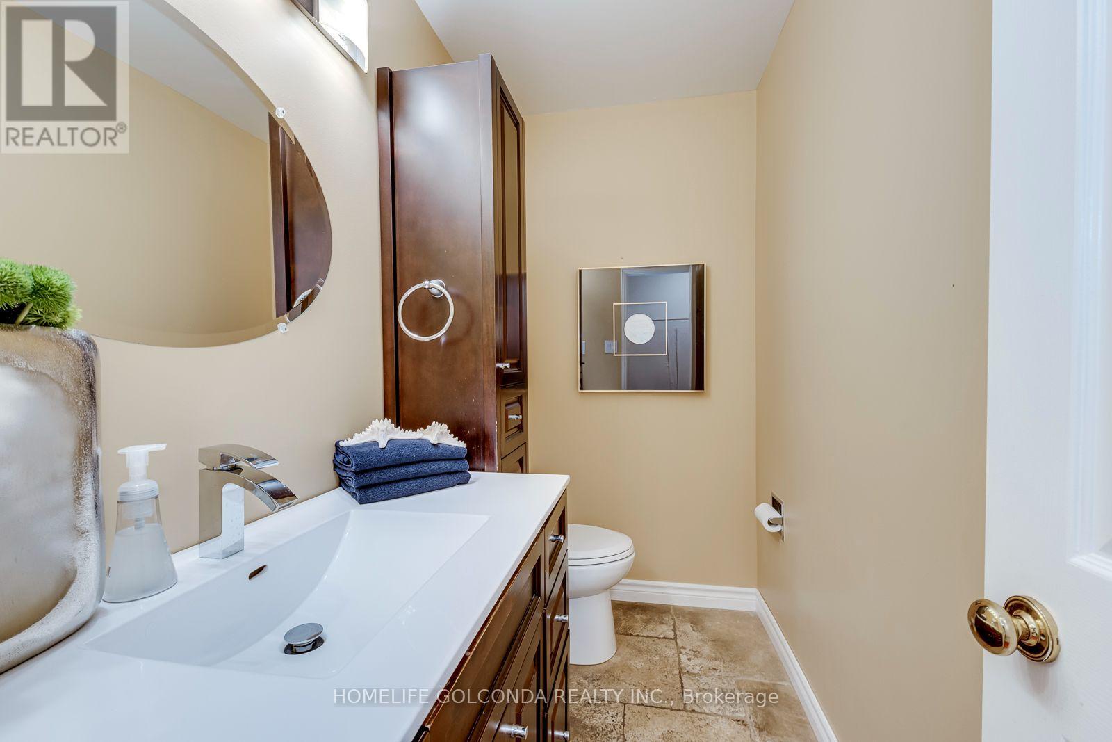 2152 Munn's Avenue, Oakville (ro River Oaks), Ontario