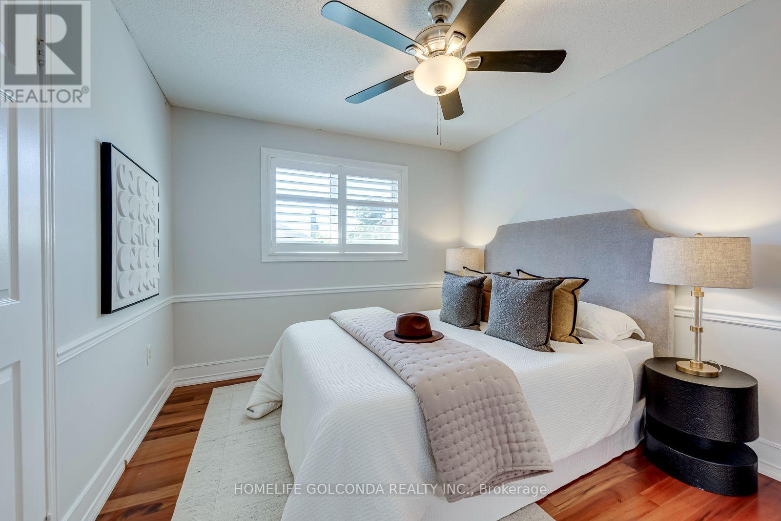 2152 Munn's Avenue, Oakville (ro River Oaks), Ontario