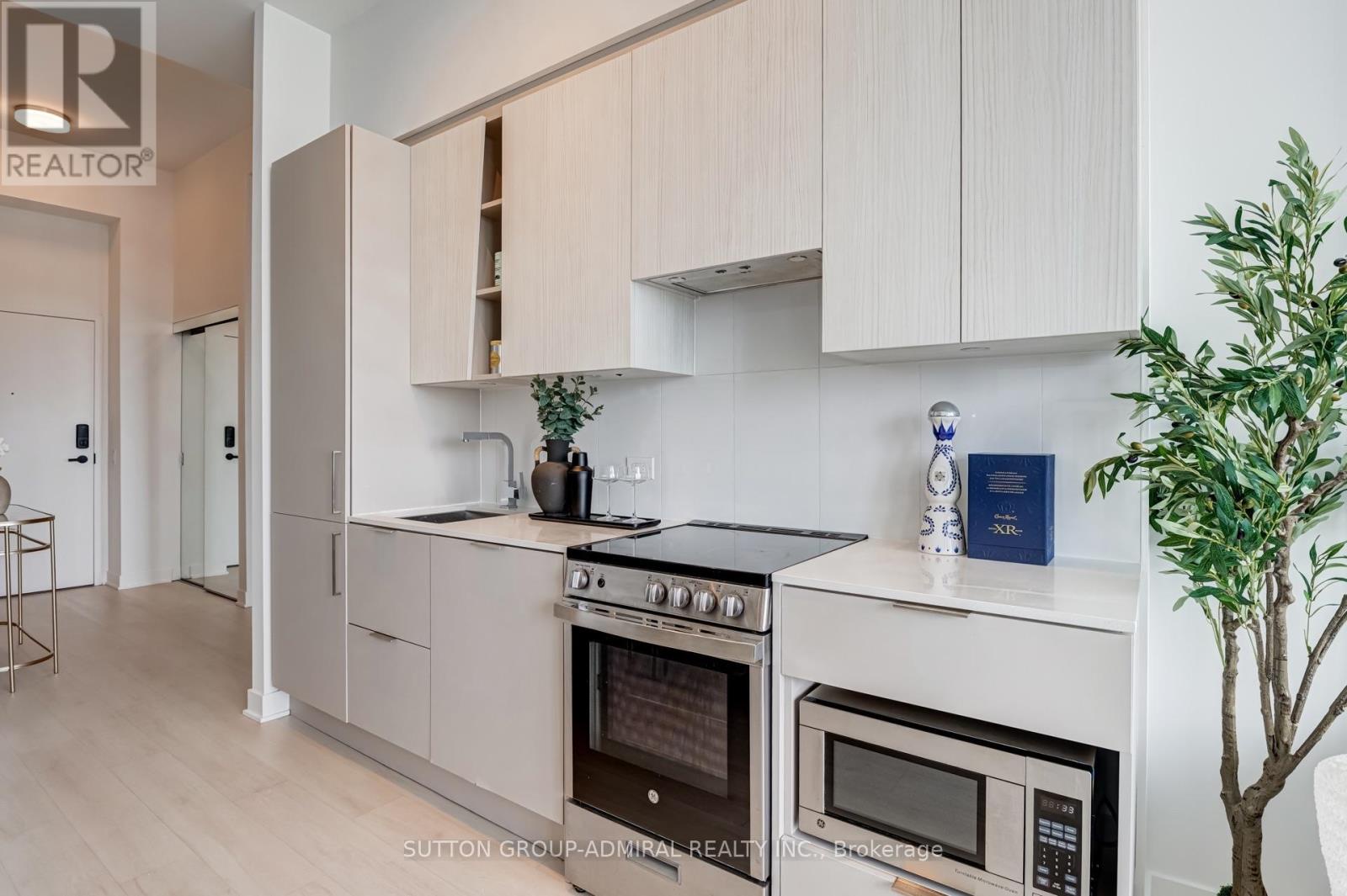 2401 - 3900 Confederation Parkway, Mississauga (city Centre), Ontario