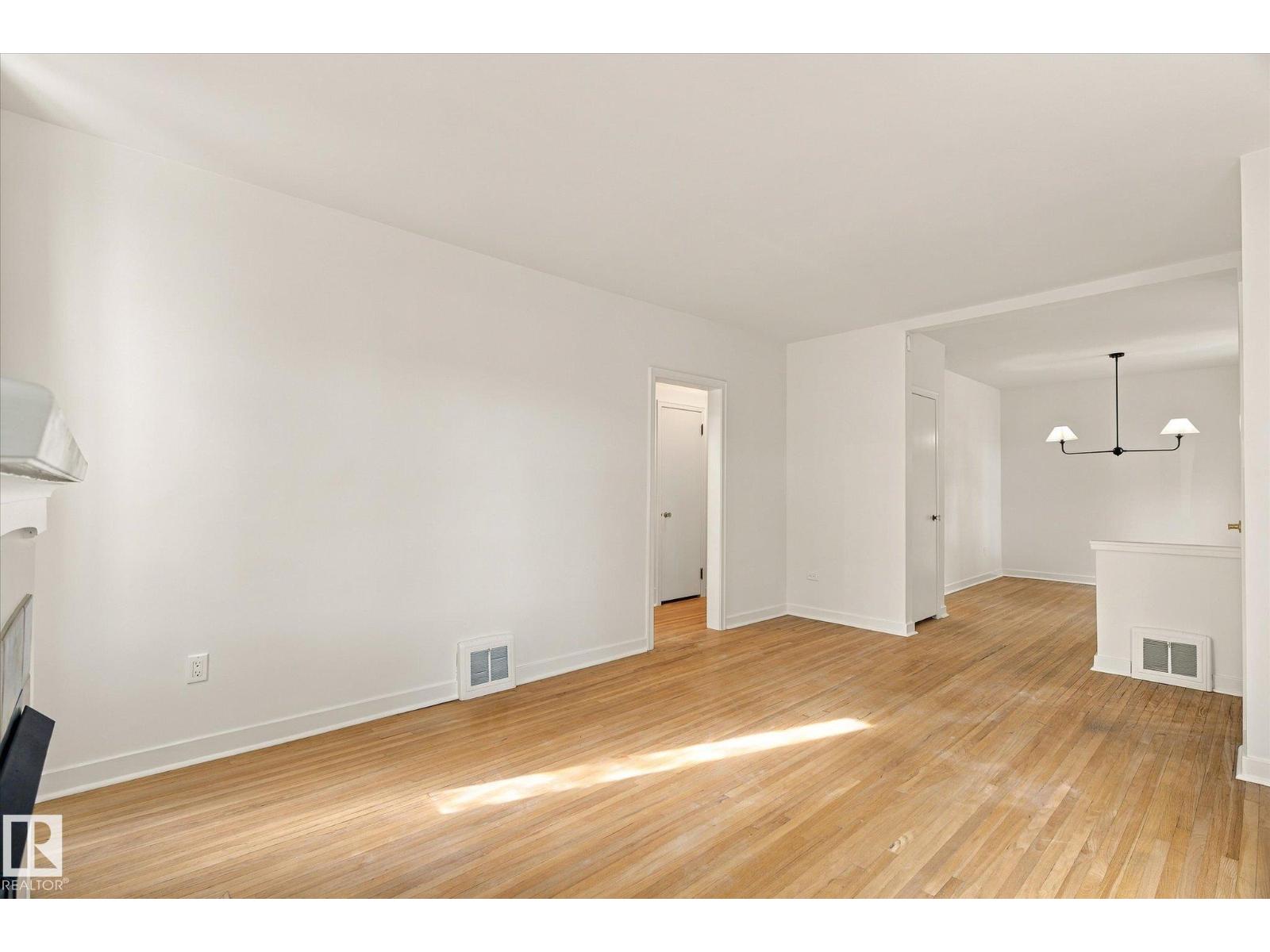11718 129 St Nw, Edmonton, Alberta