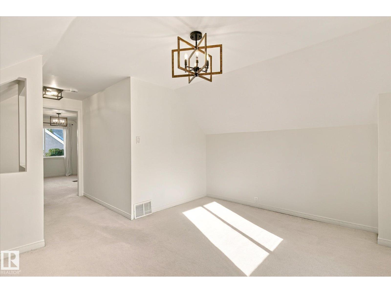 11718 129 St Nw, Edmonton, Alberta