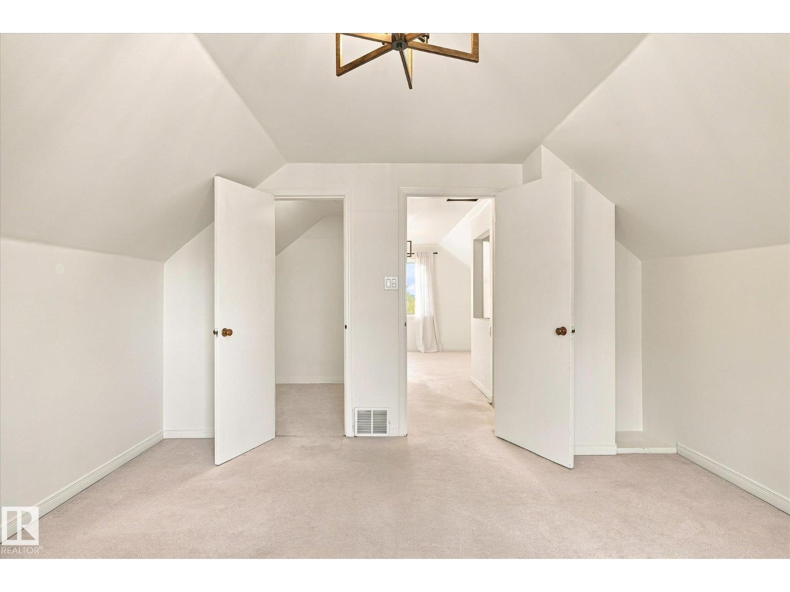 11718 129 St Nw, Edmonton, Alberta