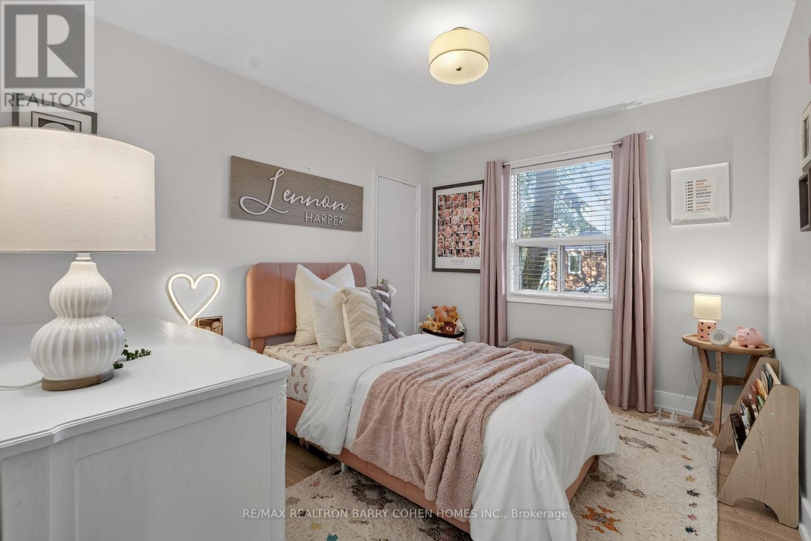 39 Romney Road, Toronto (lansing-westgate), Ontario