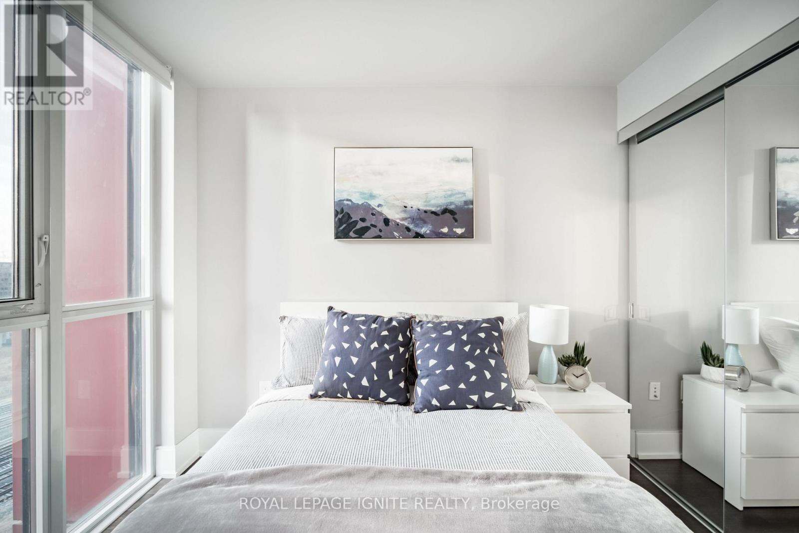 828 - 560 Front Street W, Toronto (waterfront Communities), Ontario