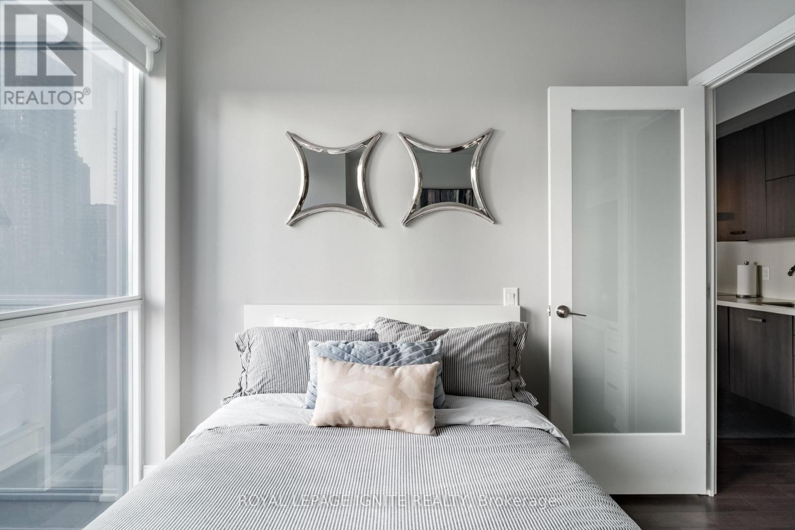 828 - 560 Front Street W, Toronto (waterfront Communities), Ontario