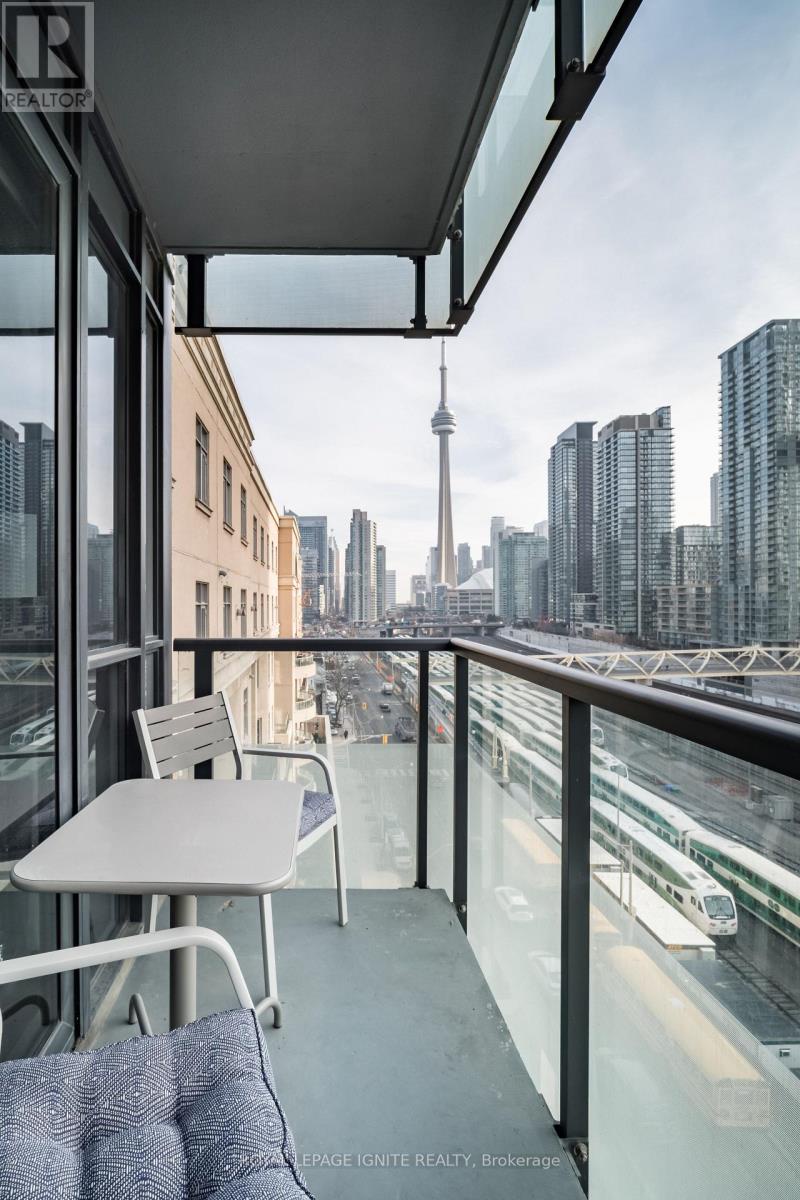 828 - 560 Front Street W, Toronto (waterfront Communities), Ontario