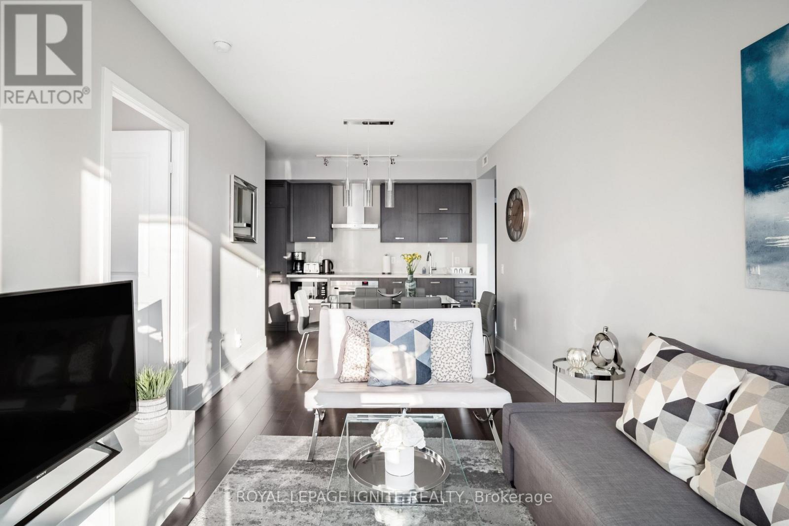 828 - 560 Front Street W, Toronto (waterfront Communities), Ontario