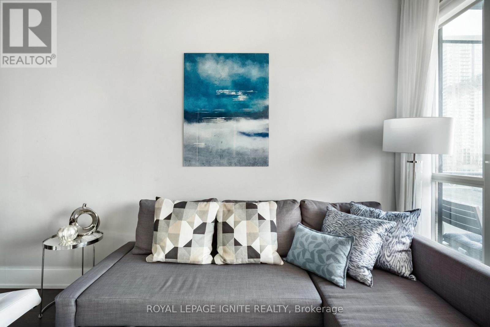 828 - 560 Front Street W, Toronto (waterfront Communities), Ontario