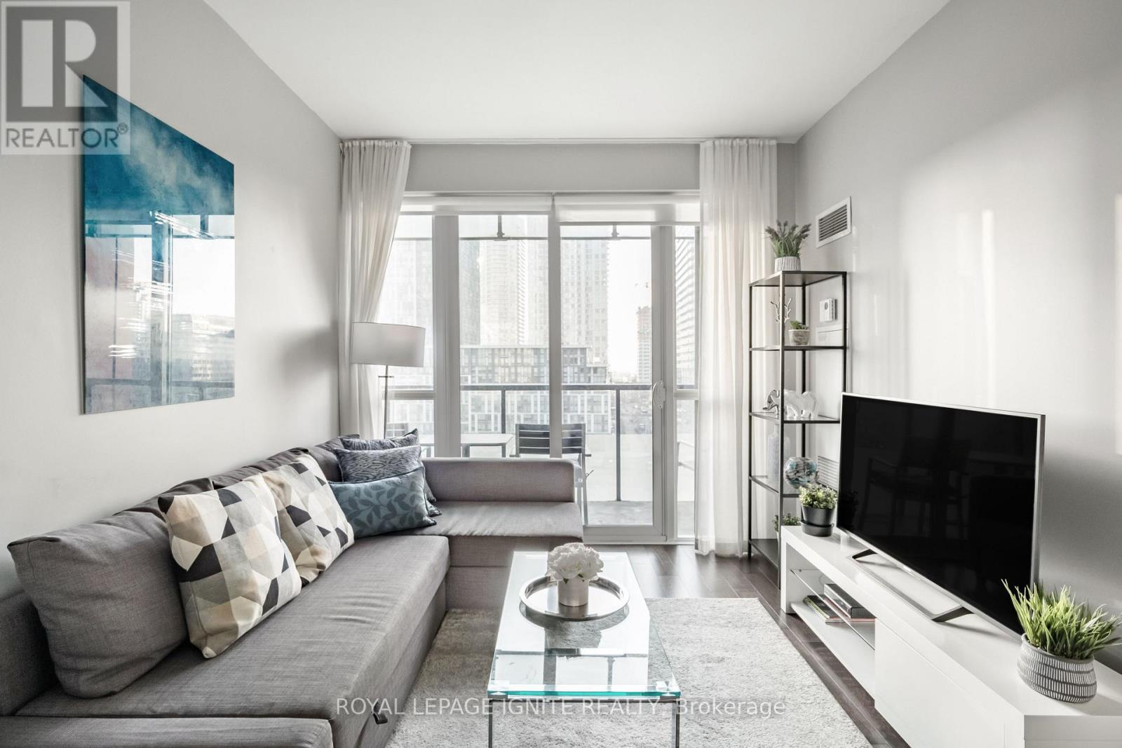 828 - 560 Front Street W, Toronto (waterfront Communities), Ontario