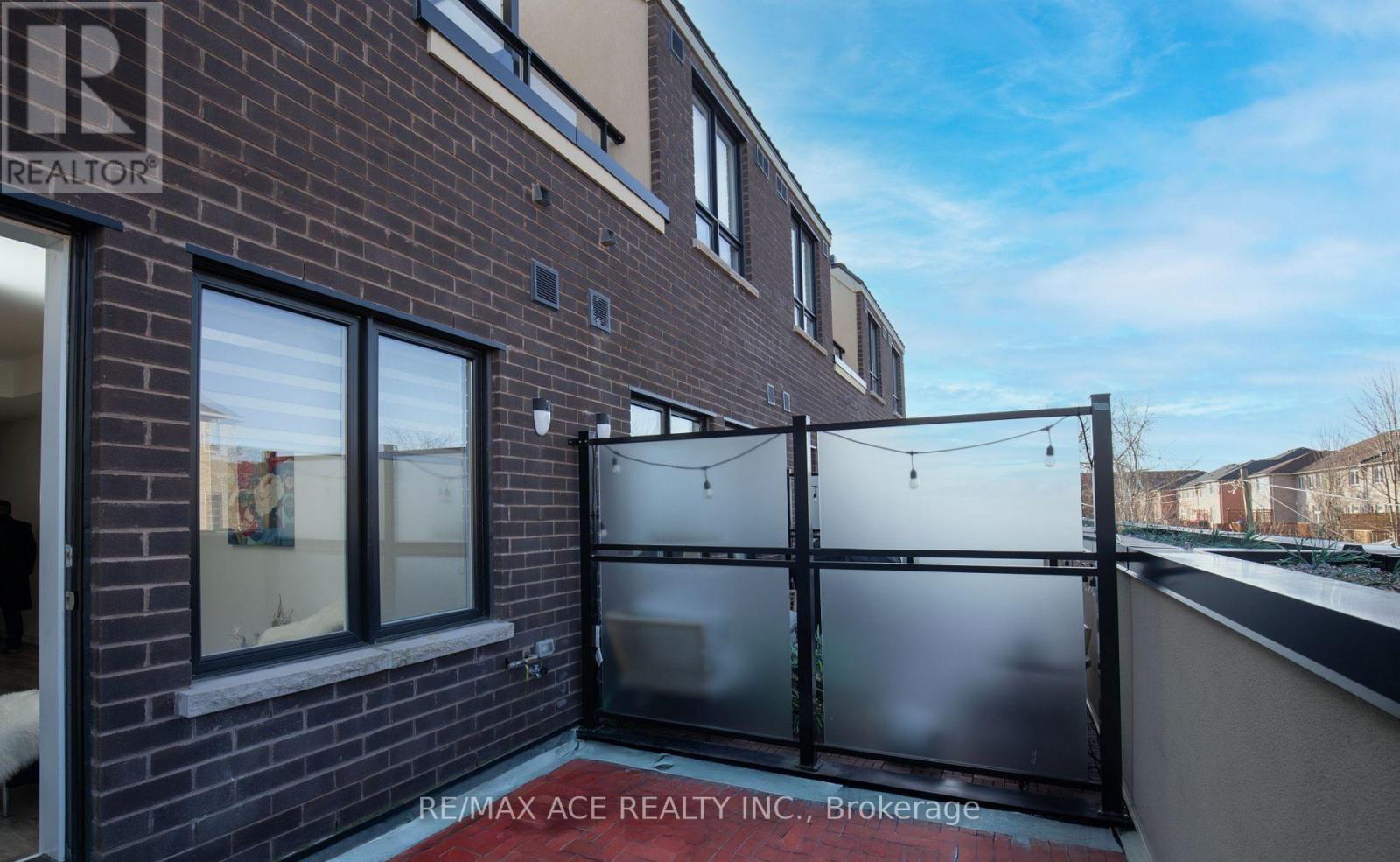 105 - 3686 St Clair Avenue E, Toronto (cliffcrest), Ontario