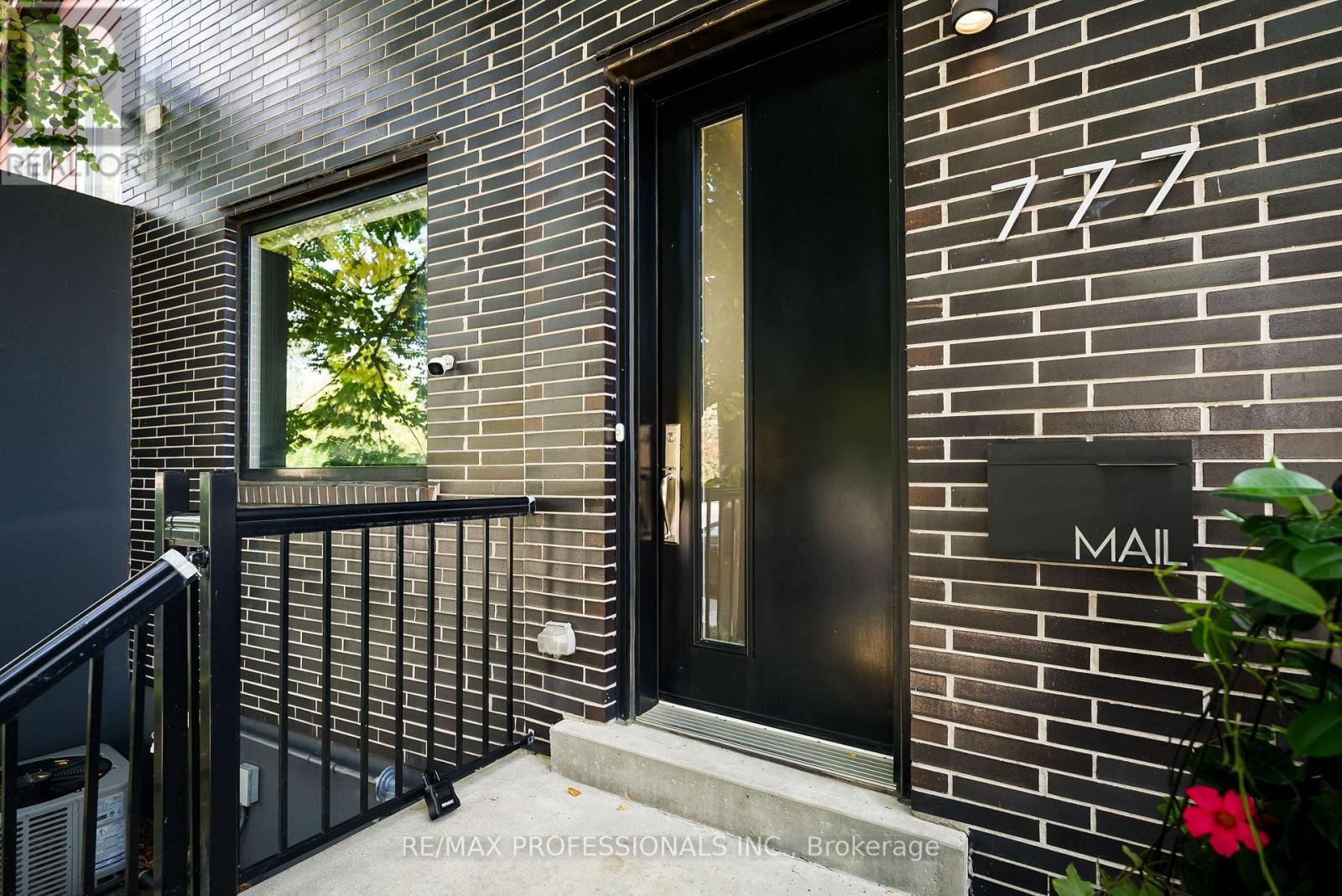777 Eastern Avenue, Toronto (south Riverdale), Ontario