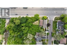 580 THE QUEENSWAY
