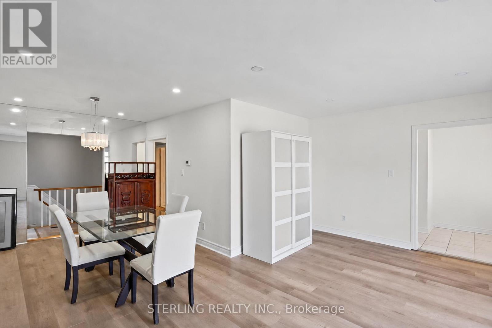 27 Oakmeadow Boulevard, Toronto (morningside), Ontario