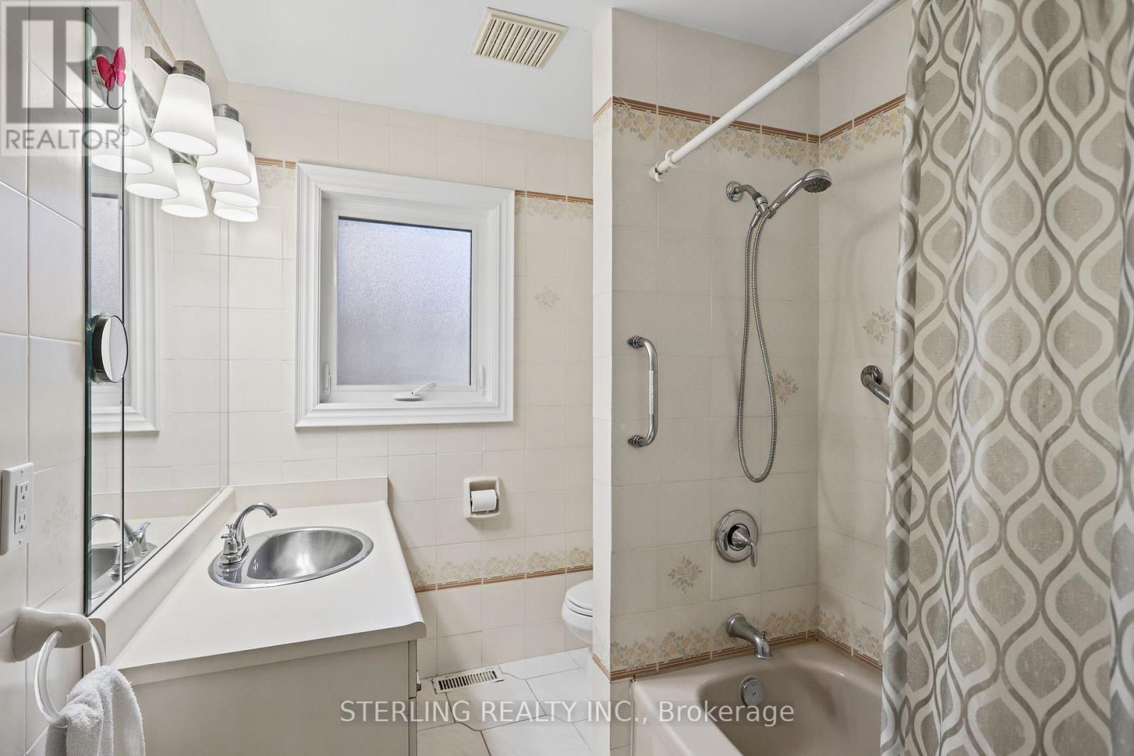 27 Oakmeadow Boulevard, Toronto (morningside), Ontario