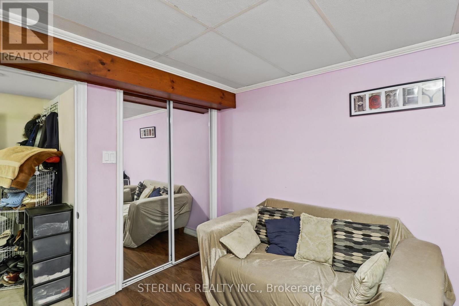 27 Oakmeadow Boulevard, Toronto (morningside), Ontario