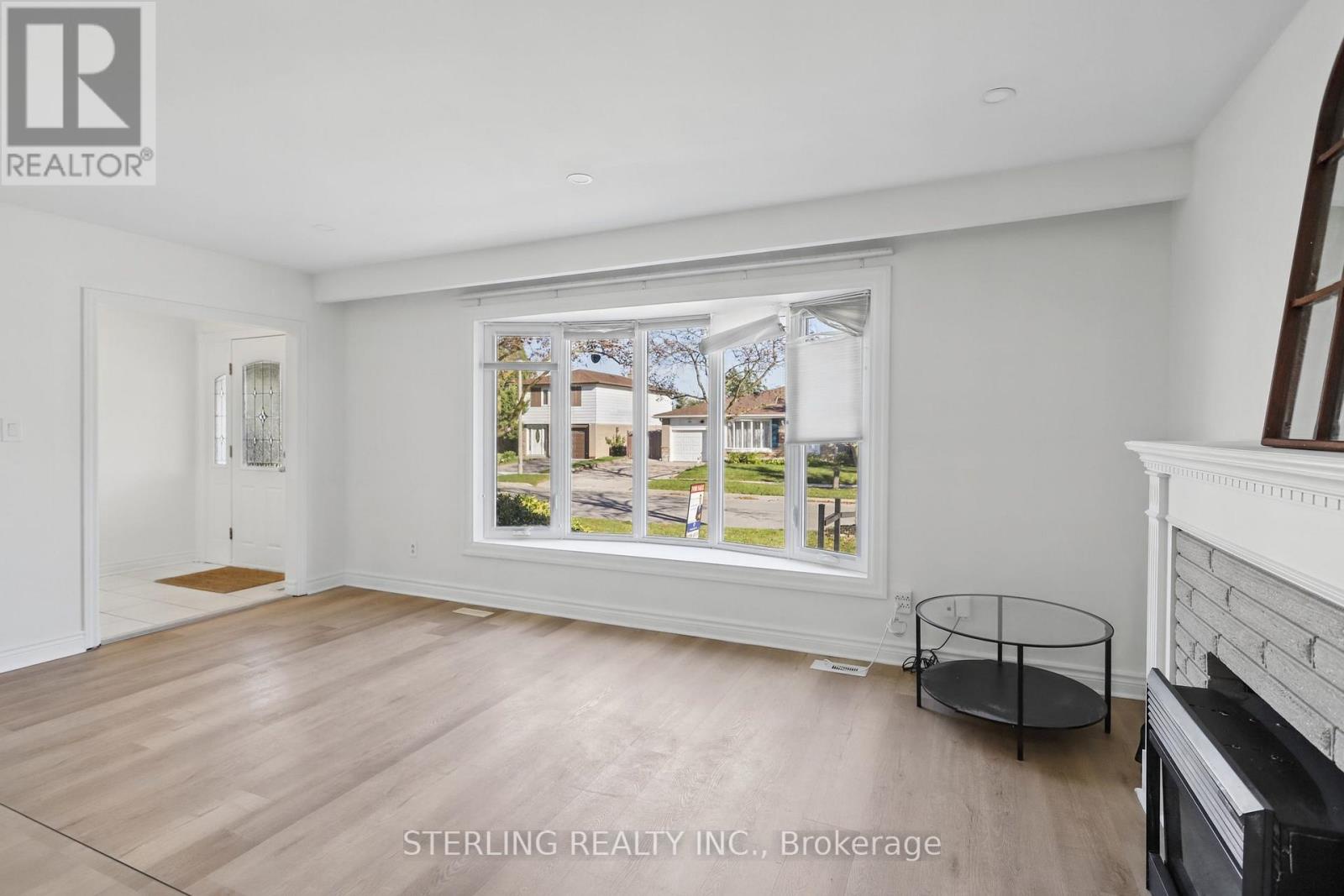 27 Oakmeadow Boulevard, Toronto (morningside), Ontario