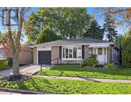 27 OAKMEADOW BOULEVARD