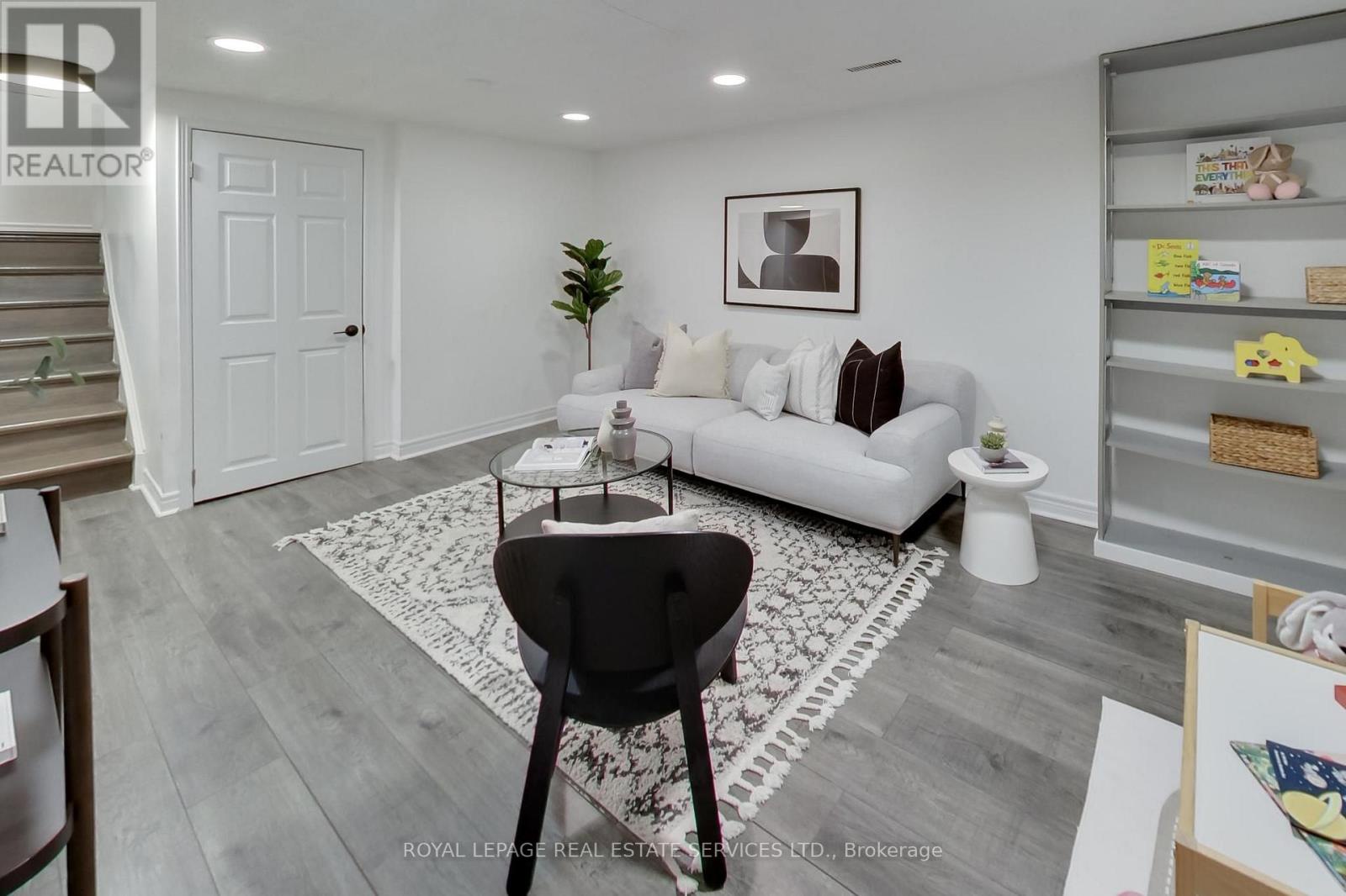 151 Cliffwood Road, Toronto (hillcrest Village), Ontario