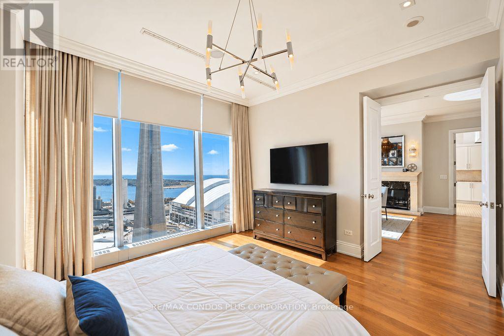 2705 - 183 Wellington Street W, Toronto (waterfront Communities), Ontario