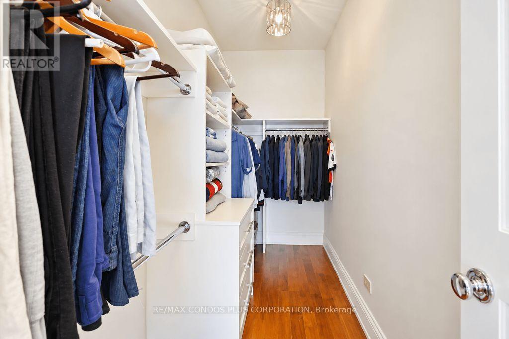 2705 - 183 Wellington Street W, Toronto (waterfront Communities), Ontario