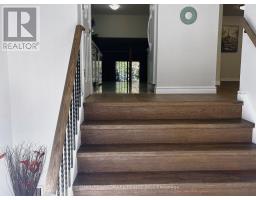 6 SNOWHILL CRESCENT
