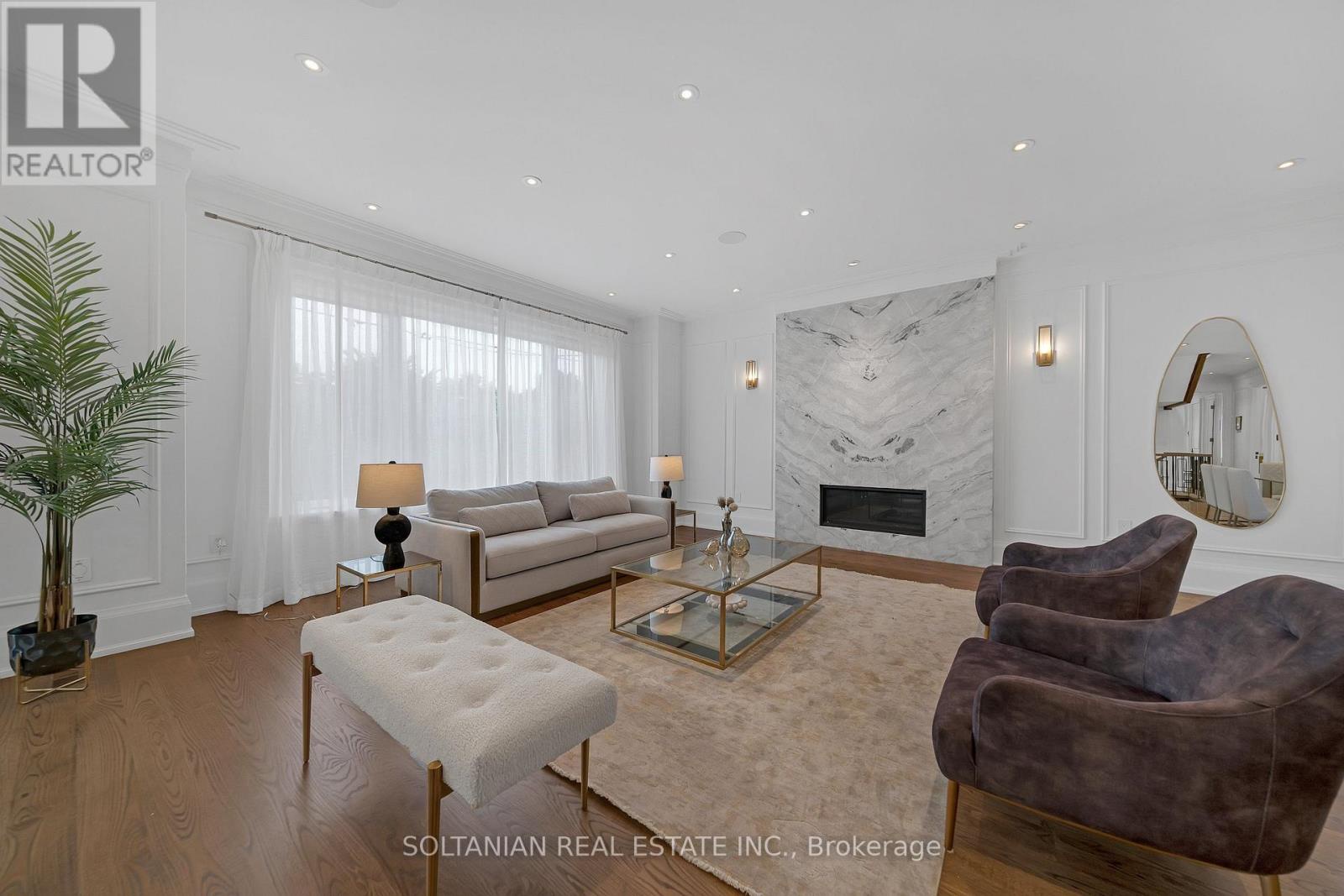 15 Calvin Avenue, Toronto (willowdale East), Ontario