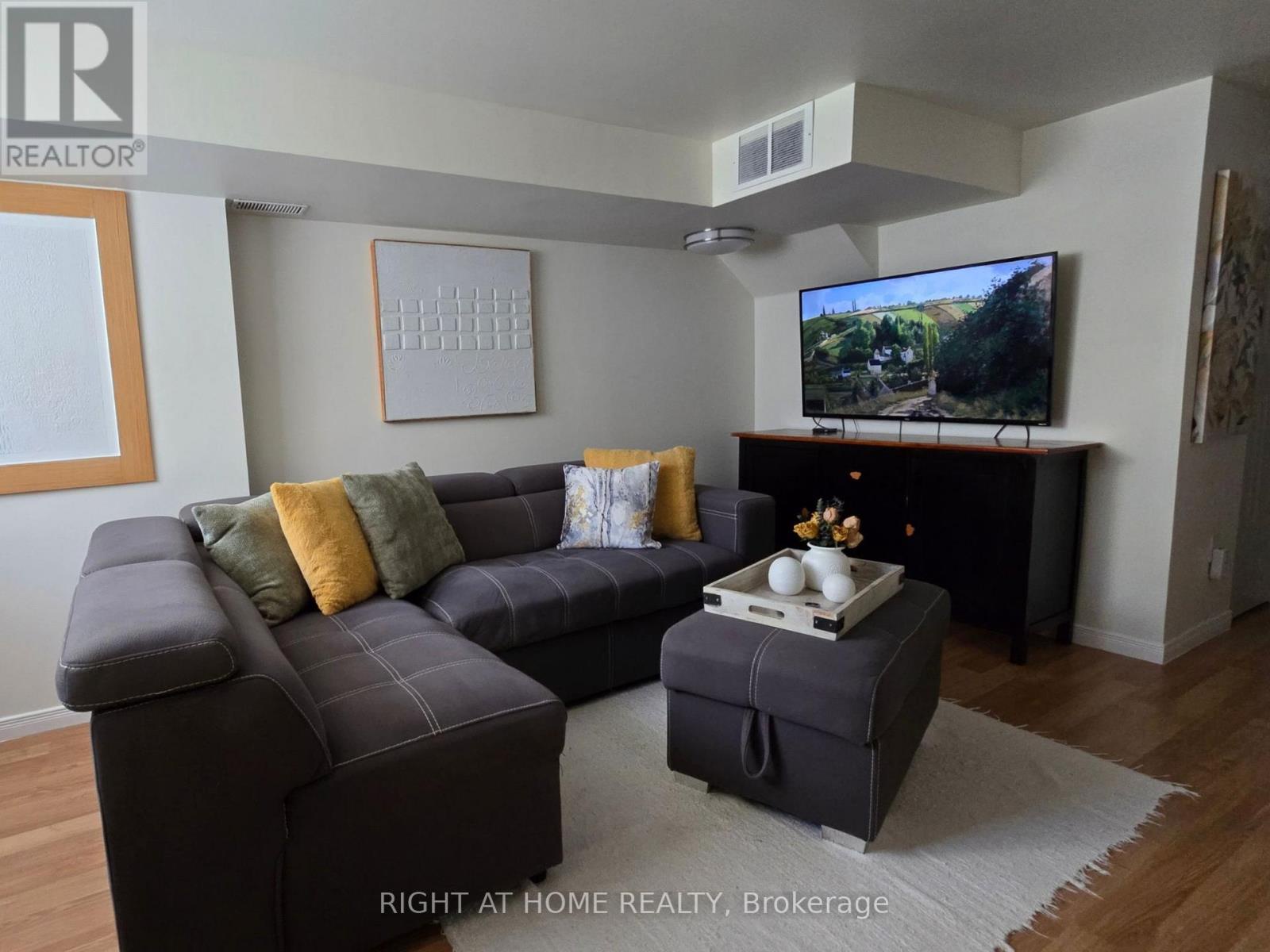 43 Brickworks Lane, Toronto (junction Area), Ontario