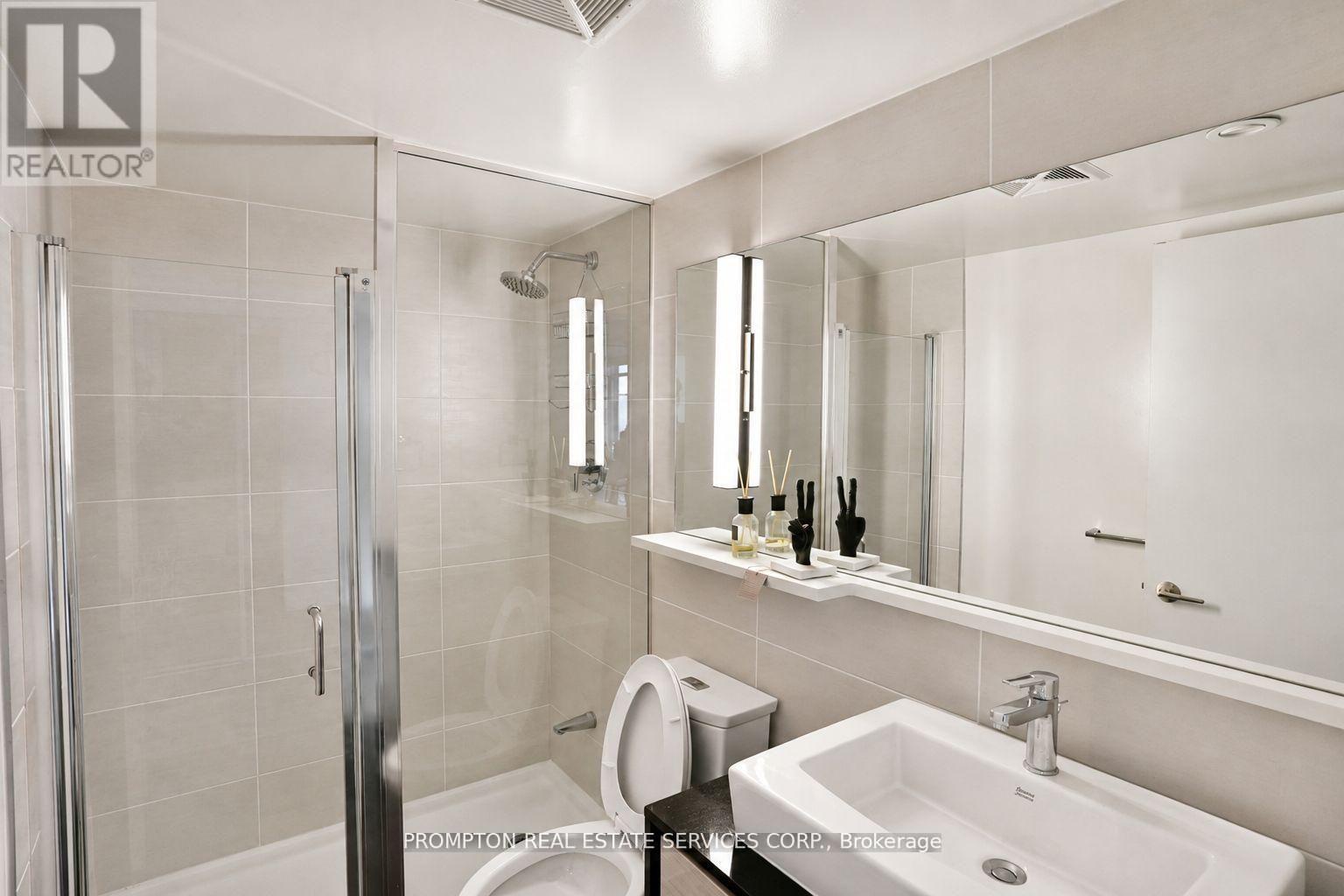 717 - 72 Esther Shiner Boulevard, Toronto (bayview Village), Ontario