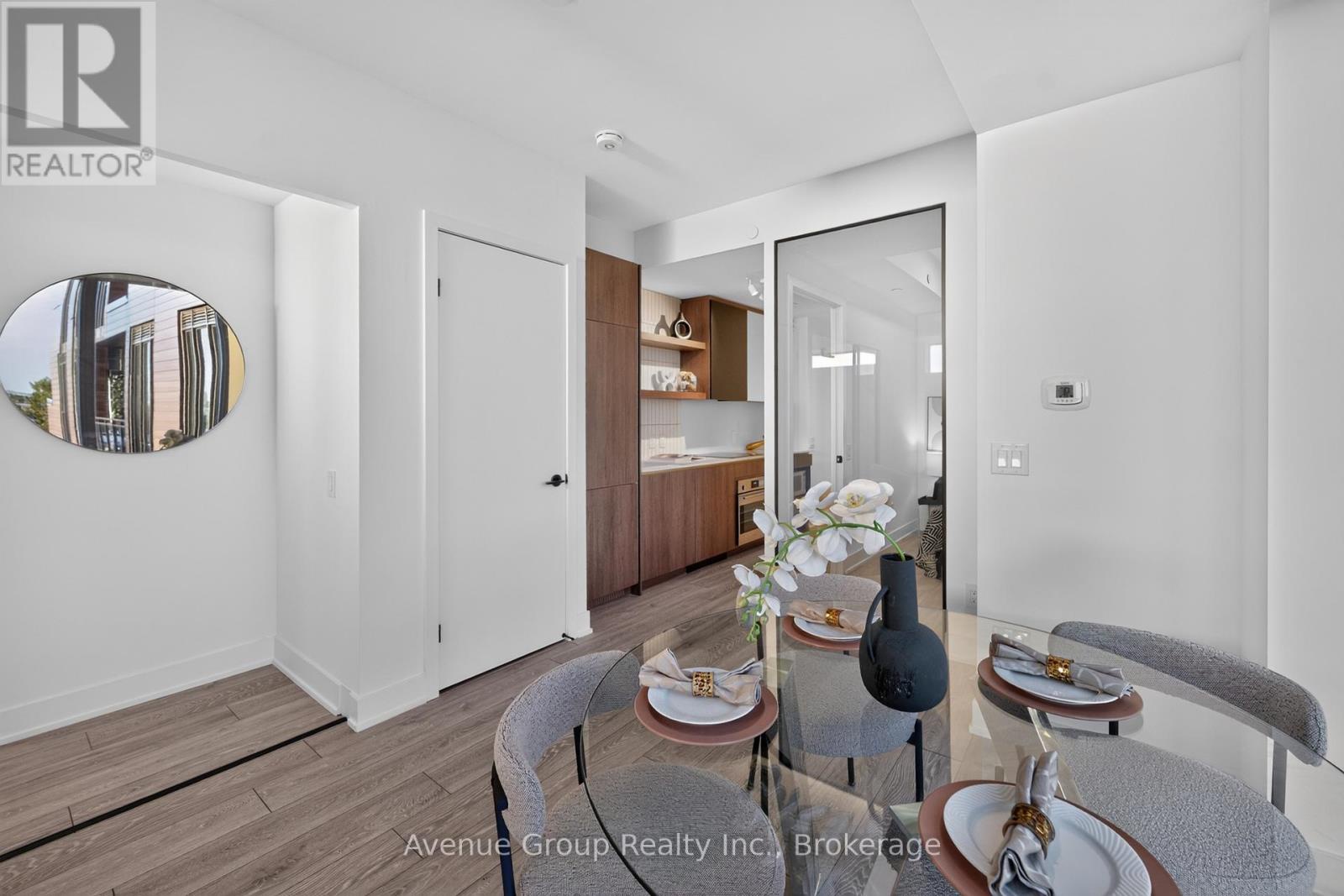 501 - 1285 Queen Street E, Toronto (greenwood-coxwell), Ontario