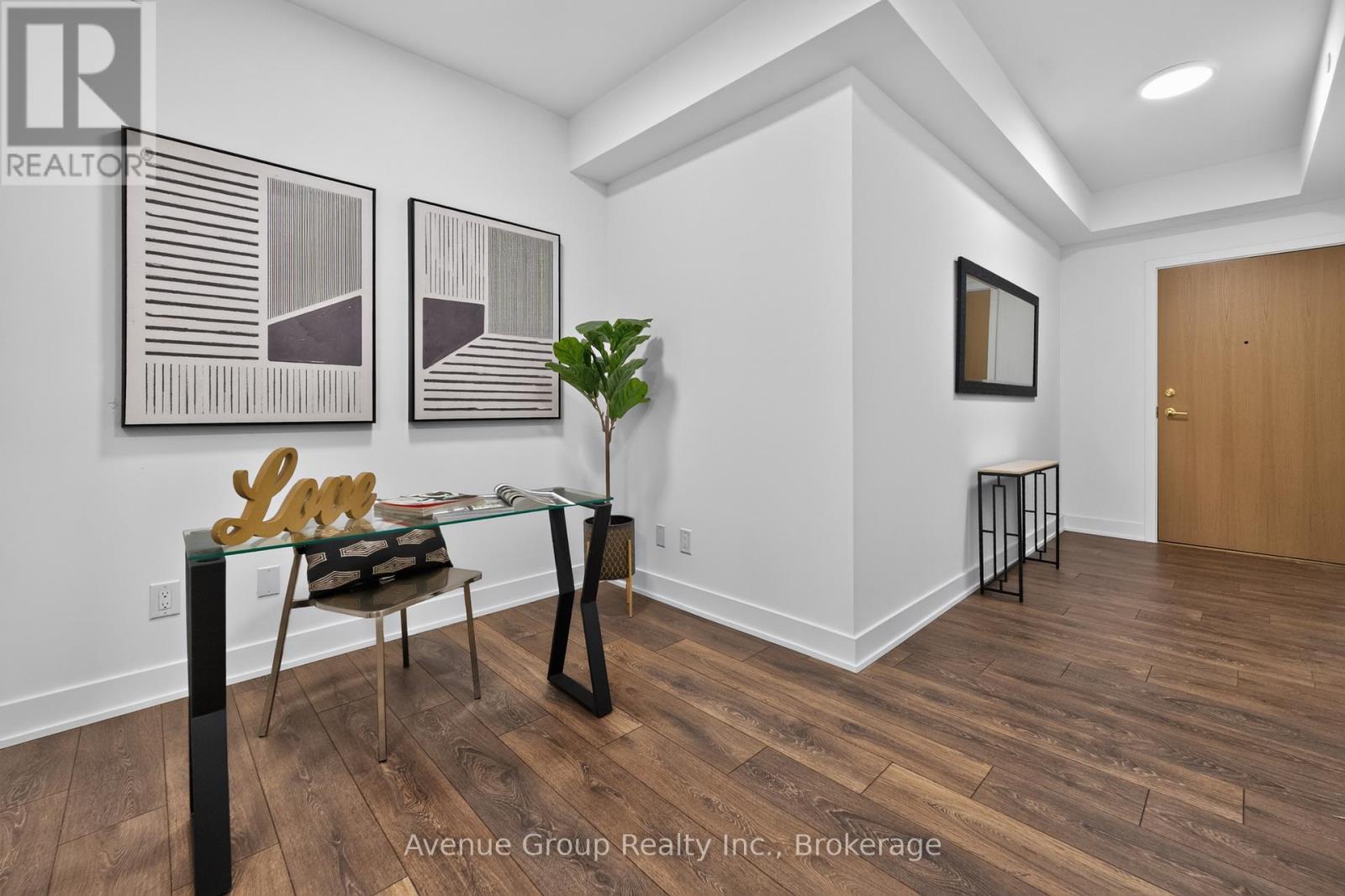 202 - 1285 Queen Street E, Toronto (greenwood-coxwell), Ontario