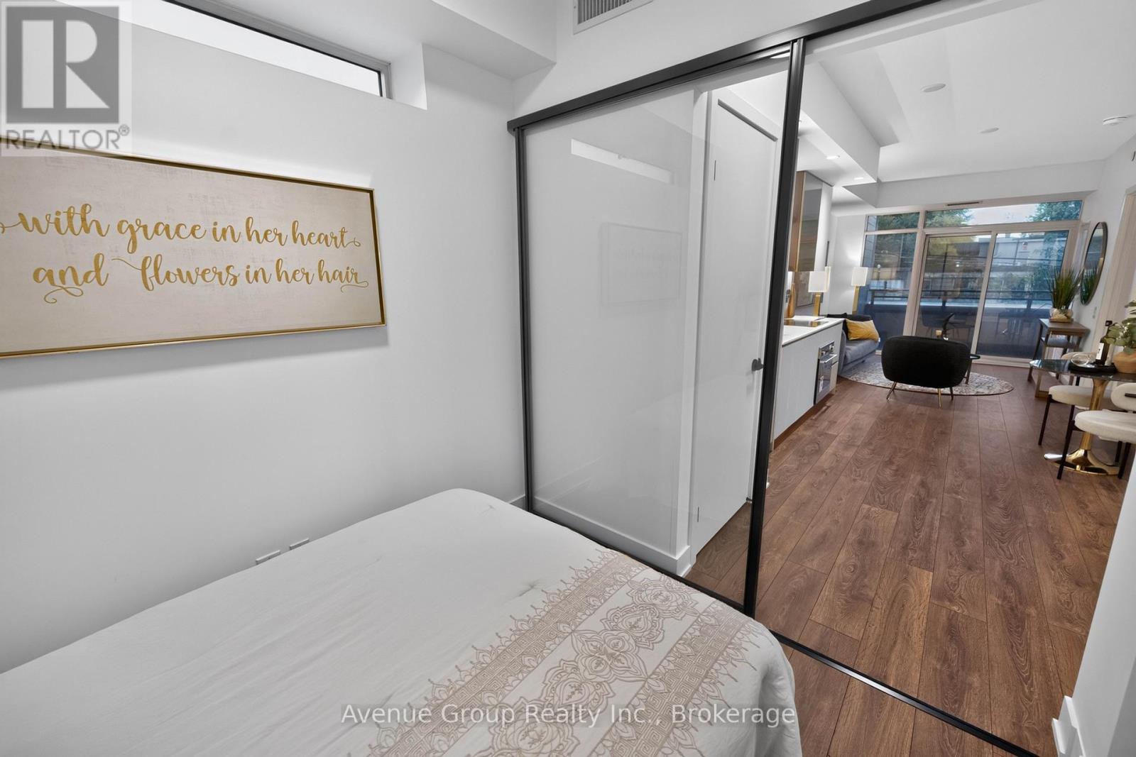 202 - 1285 Queen Street E, Toronto (greenwood-coxwell), Ontario
