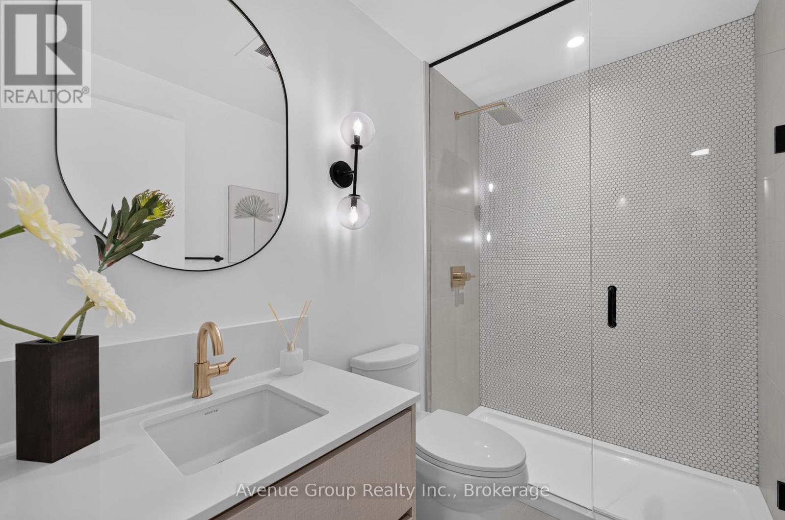 202 - 1285 Queen Street E, Toronto (greenwood-coxwell), Ontario