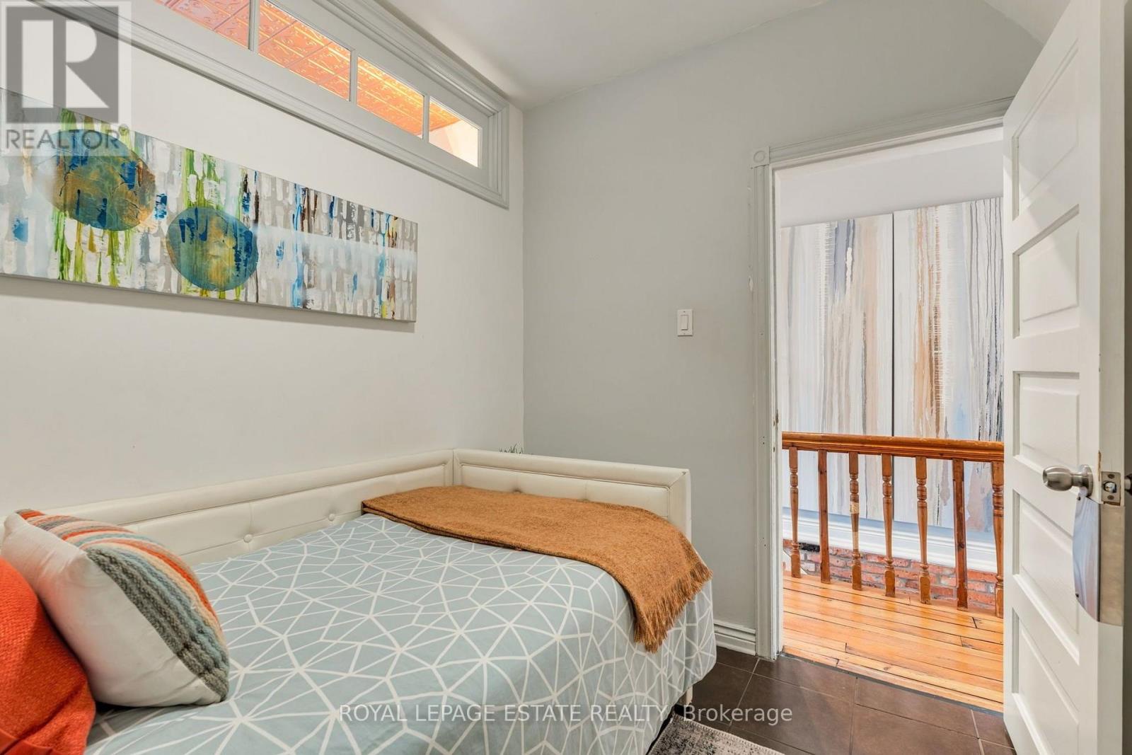 84 London Street, Toronto (annex), Ontario