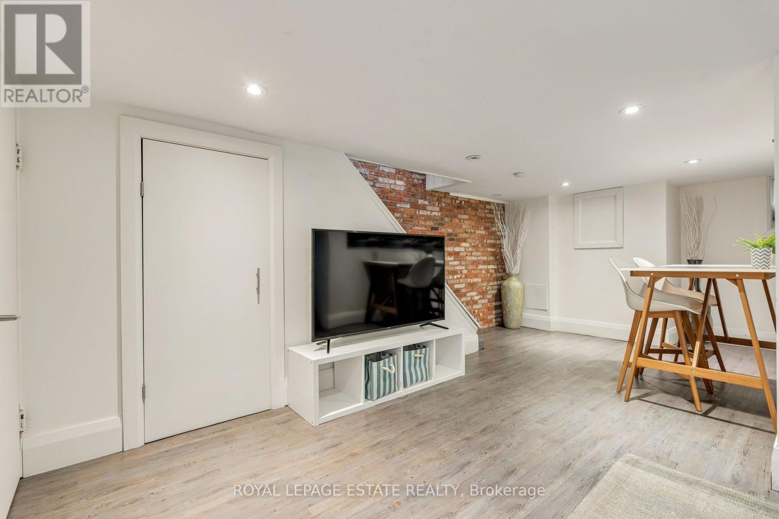 84 London Street, Toronto (annex), Ontario