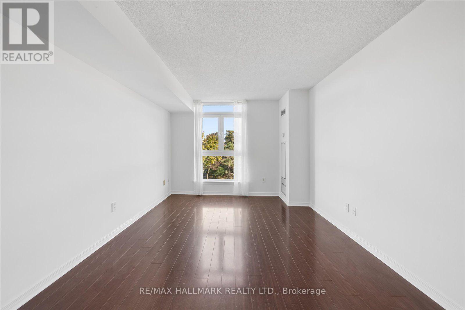 915 - 18 Valley Woods Road, Toronto (parkwoods-donalda), Ontario