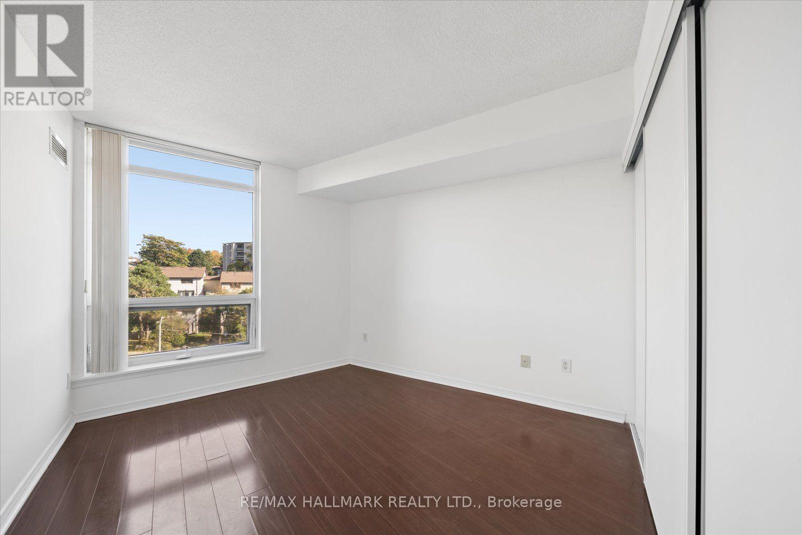 915 - 18 Valley Woods Road, Toronto (parkwoods-donalda), Ontario