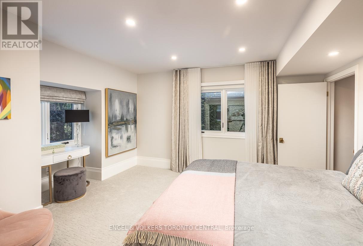 1 Bryce Avenue, Toronto (yonge-st. Clair), Ontario