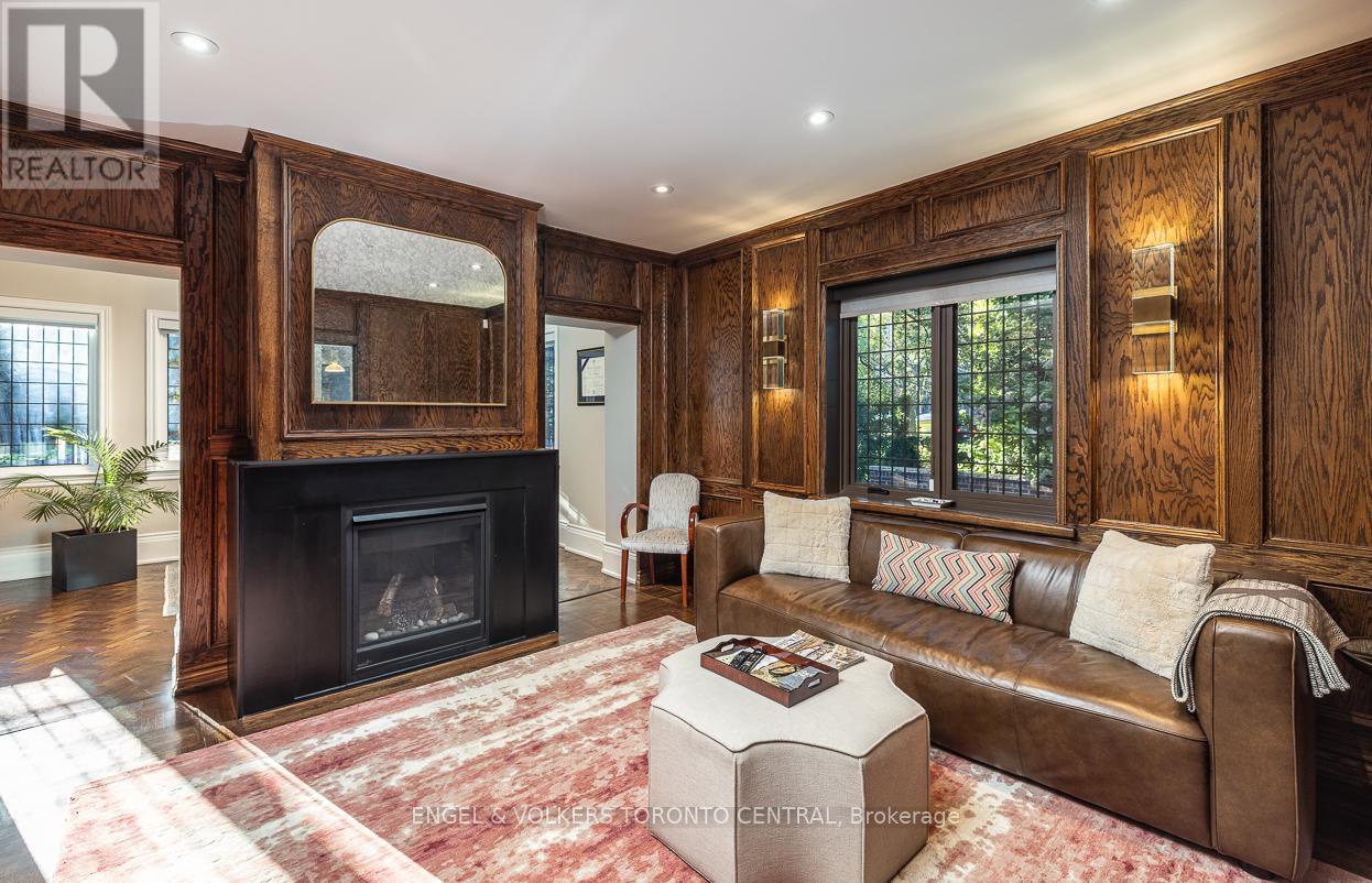 1 Bryce Avenue, Toronto (yonge-st. Clair), Ontario