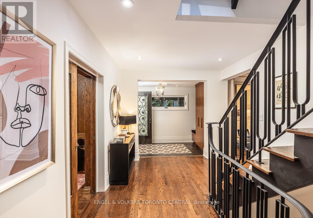 1 Bryce Avenue, Toronto (yonge-st. Clair), Ontario