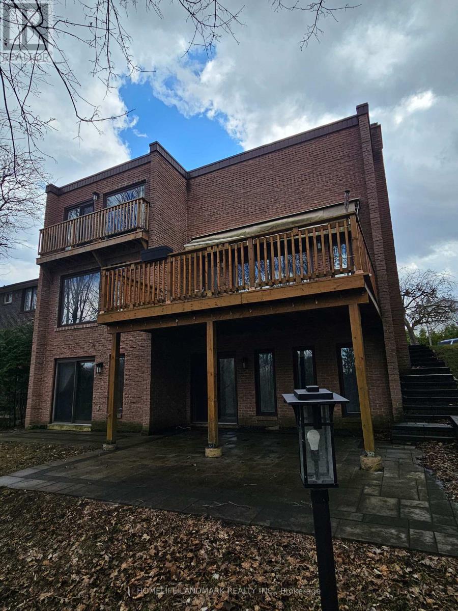 22 Coreydale Court, Toronto (bathurst Manor), Ontario