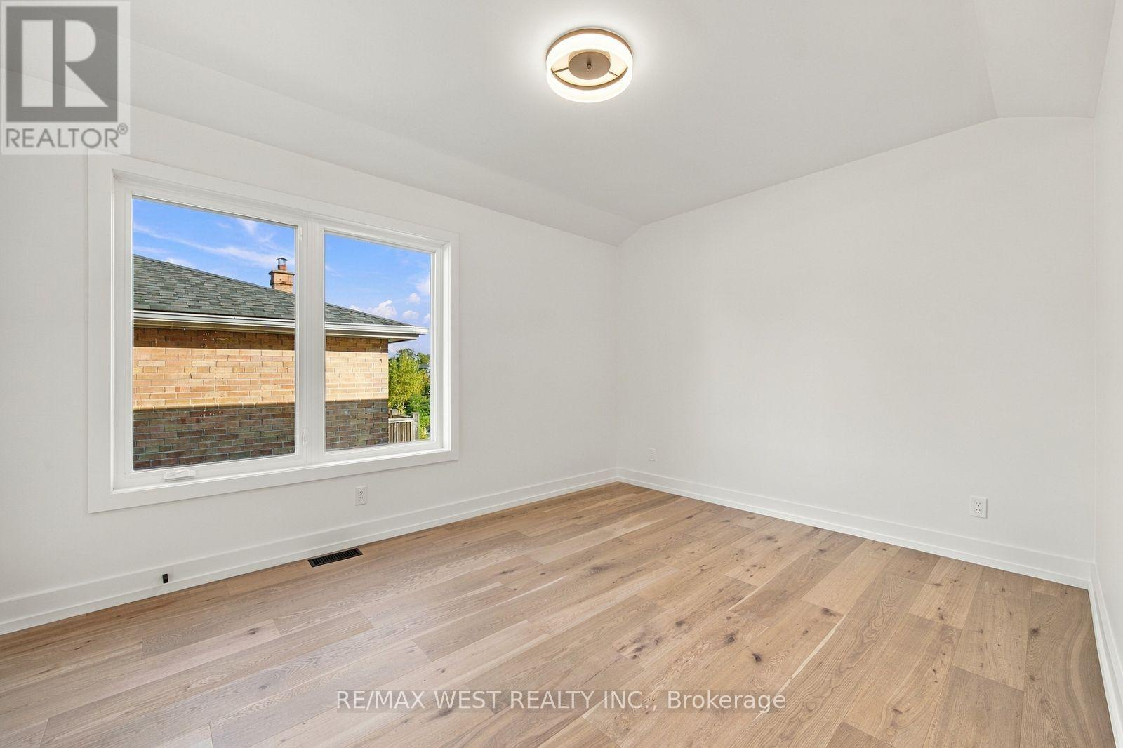 157 Aldercrest Avenue, Toronto (alderwood), Ontario